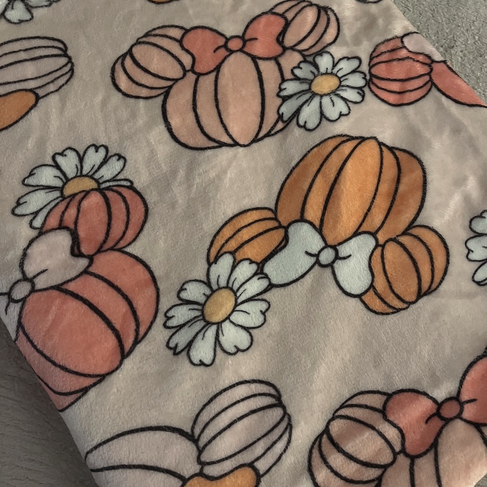 🌸🎃 MINNIE PUMPKIN FLORAL FLANNEL THROW BLANKET 🎃🌸